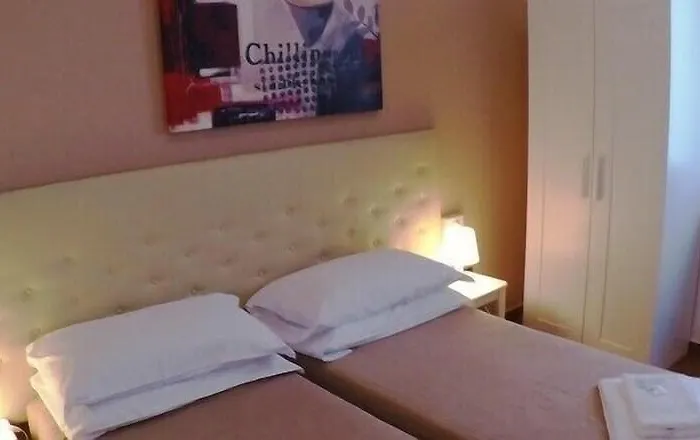 Pensión Corso Porta Nuova 39 3*