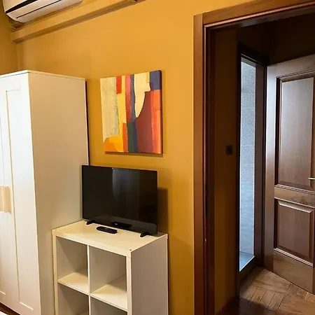 Corso Porta Nuova 39 Гостевой дом 3*