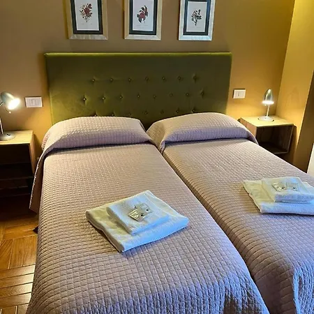 Corso Porta Nuova 39 Гостевой дом 3*