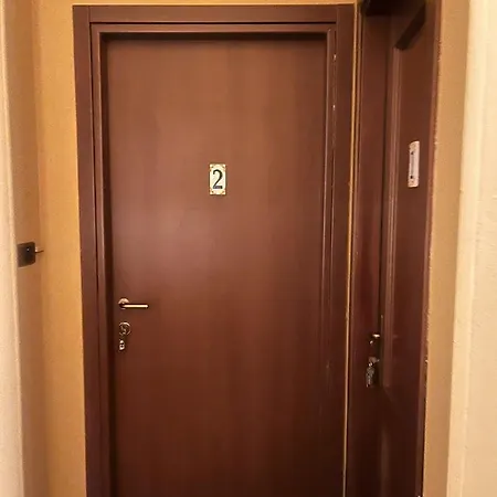 Corso Porta Nuova 39 Гостевой дом Верона