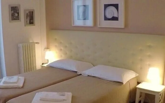 Corso Porta Nuova 39 Affittacamere 3*